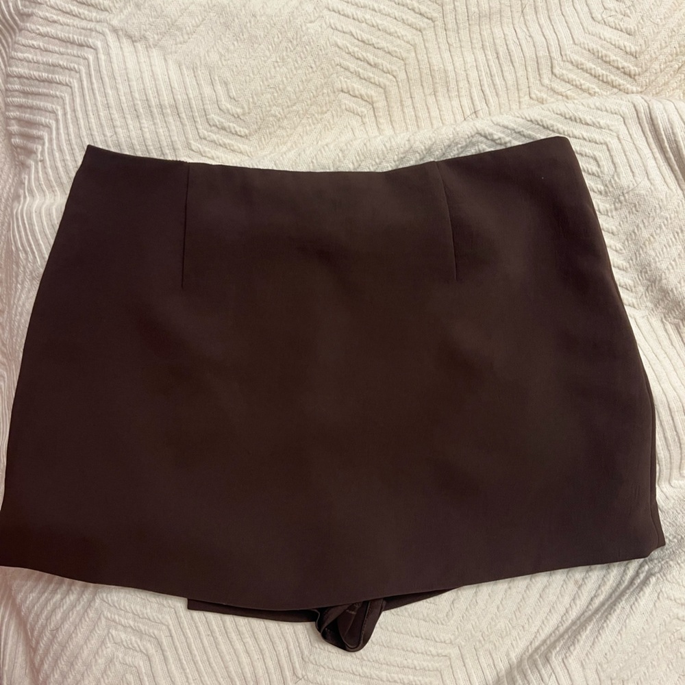 Aritzia Daphne skort